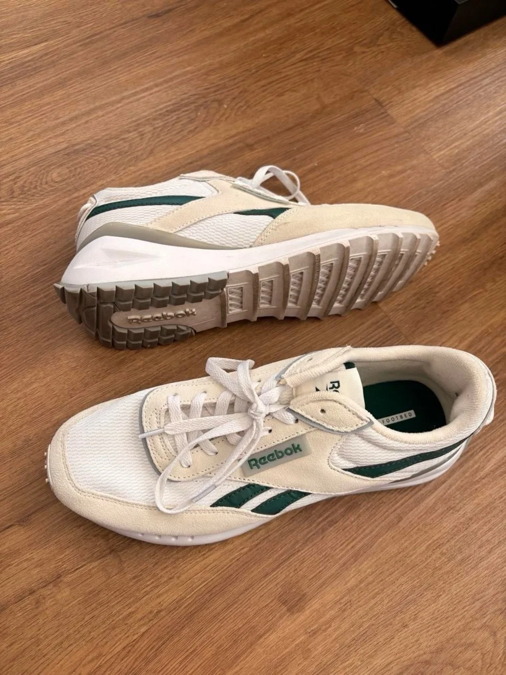 Reebok Suede Forte Racer Sneakers! Size Mens 10